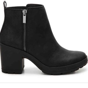 Mix no. 6 Black Ankle Boots